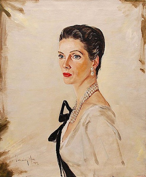 Lady In White Dress With Long Pearls